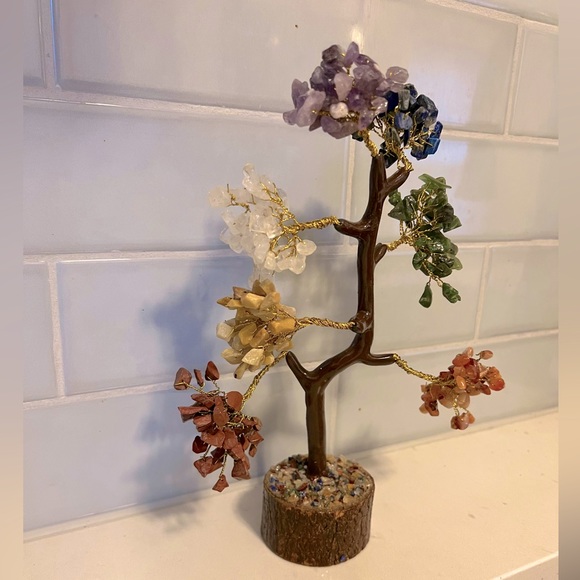 NWOT! MAKE AN OFFER! 7 Chakra Tree of Life, untwist it’ll look like the original - Picture 7 of 7